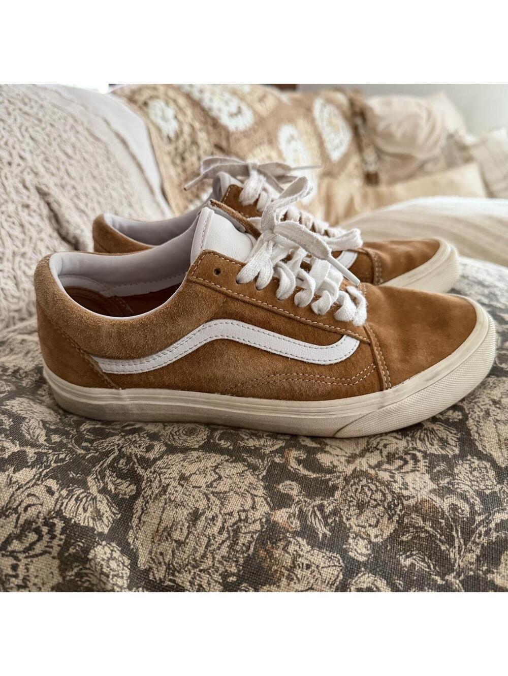 Vans old skool suede tan brown beige men’s 6.5 or women’s 8 shoes